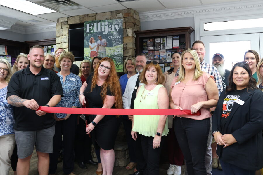 Ribbon cutting for The Leverage Edge with Owner, Ambassadors, and BOD