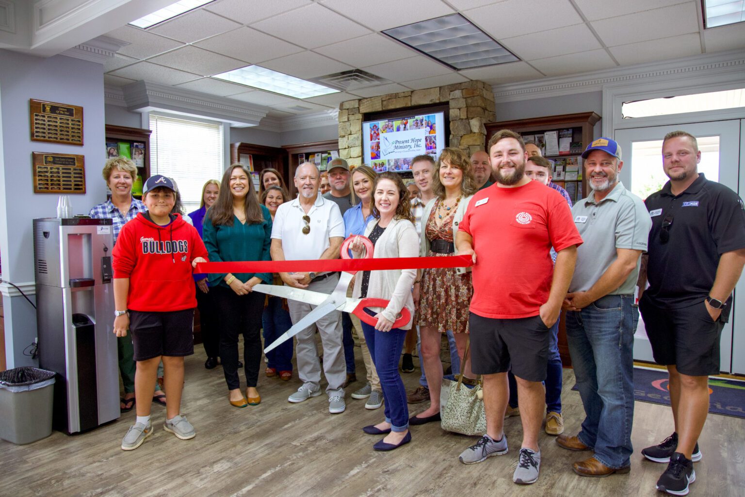 Ribbon Cutting: Present Hope Ministry - Gilmer County Chamber